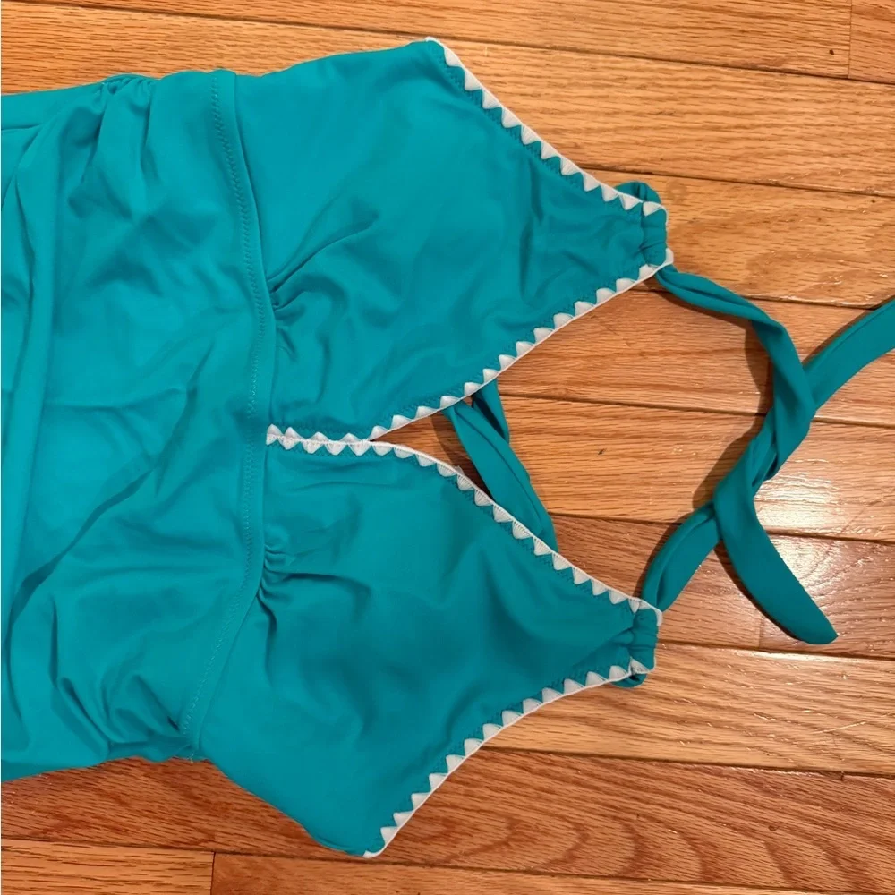 Beachsissi dive into